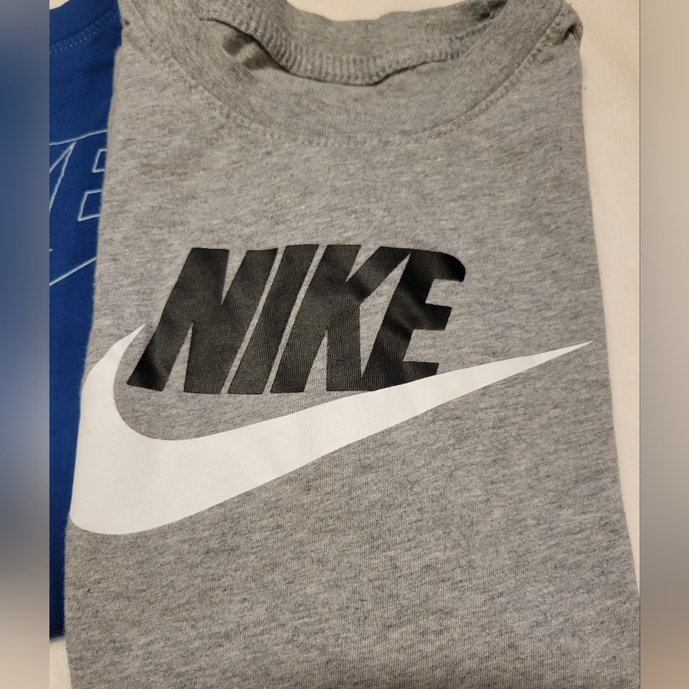 Bundle Of 2 Nike Kids Blue and Gray T-Shirts - Picture 2 of 7